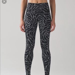 Black and White rose print lululemon leggings